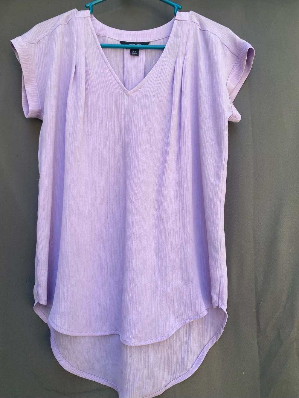 Vera Wang Light Lavender V-Neck Tunic